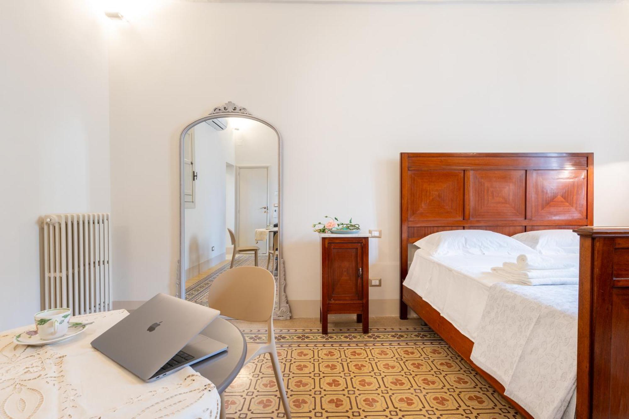 Donna Zaira Rooms&Suites Maglie Exterior photo